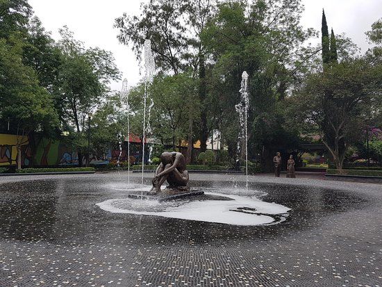 Caminata por el Parque Hundido